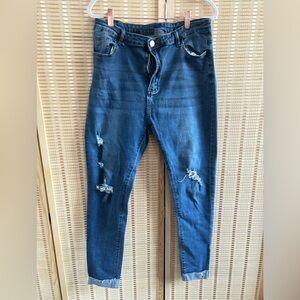 SIZE XL Distressed Blue Jeans Skinny Like New Condition